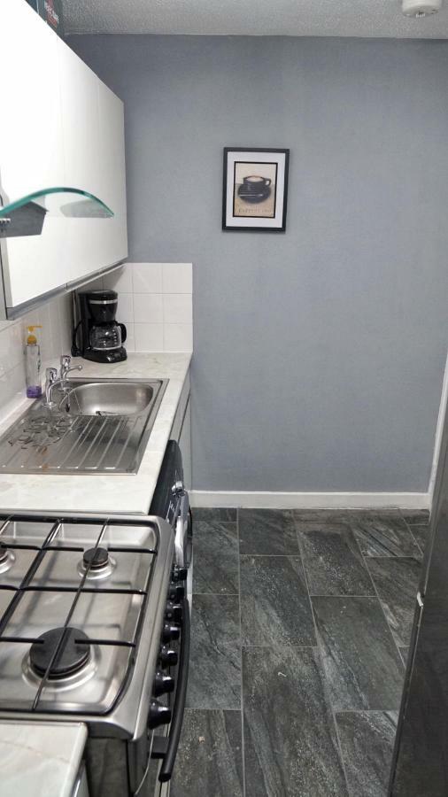 North London Apartment - Edmonton Kültér fotó
