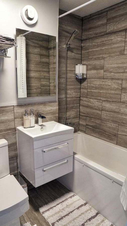 North London Apartment - Edmonton Kültér fotó